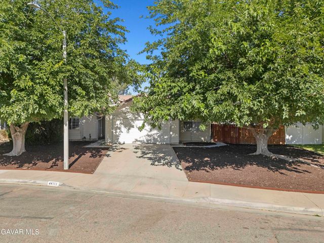 44111 Acacia Street, Lancaster, CA 93535
