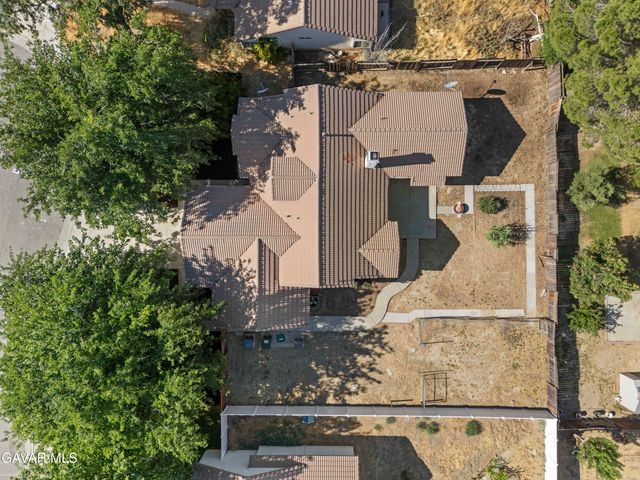 44111 Acacia Street, Lancaster, CA 93535