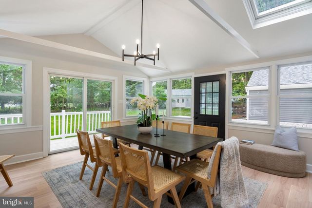 1105 TINKERHILL LN, Malvern, PA 19355