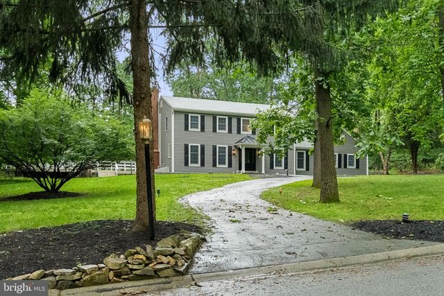 1105 TINKERHILL LN, Malvern, PA 19355