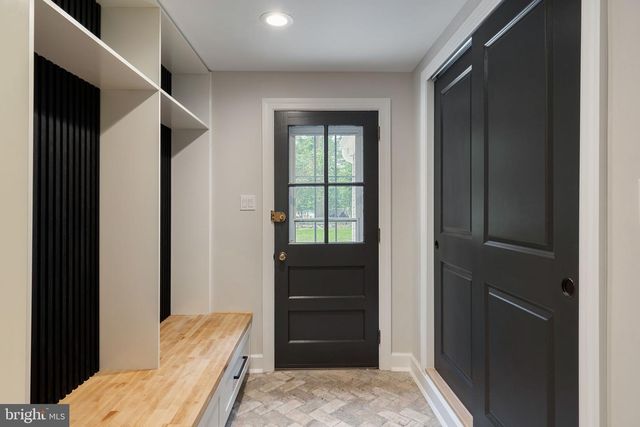 1105 TINKERHILL LN, Malvern, PA 19355