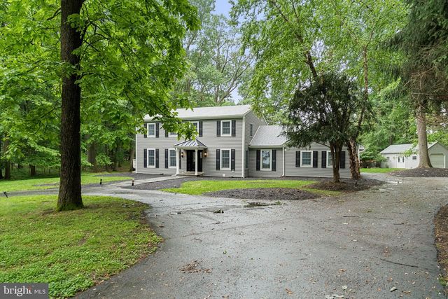 1105 TINKERHILL LN, Malvern, PA 19355