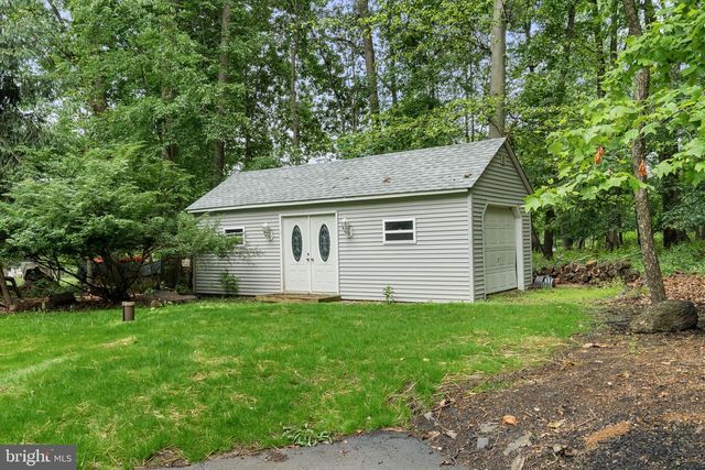 1105 TINKERHILL LN, Malvern, PA 19355