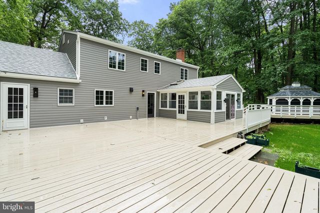 1105 TINKERHILL LN, Malvern, PA 19355