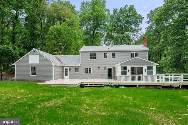 1105 TINKERHILL LN, Malvern, PA 19355