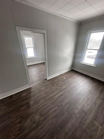 1450 Hamilton Avenue, Grand Rapids, MI 49504