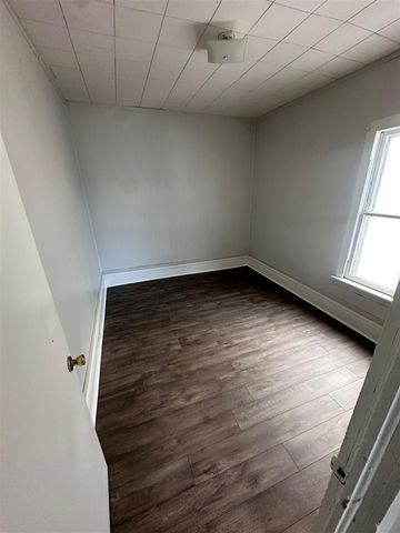 1450 Hamilton Avenue, Grand Rapids, MI 49504