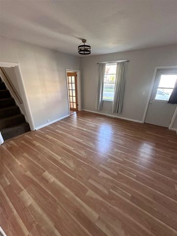 1450 Hamilton Avenue, Grand Rapids, MI 49504