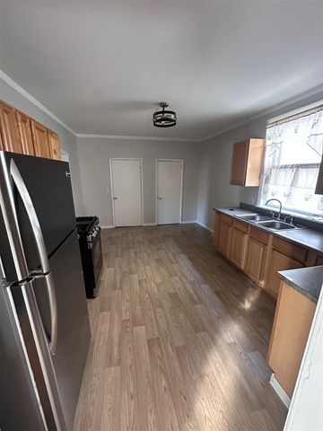 1450 Hamilton Avenue, Grand Rapids, MI 49504