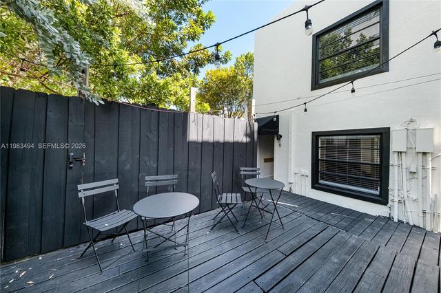 237 38th St 4, Miami Beach, FL 33140