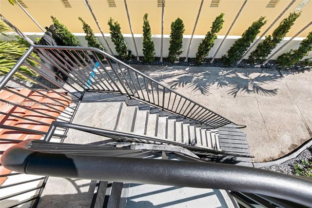 237 38th St 4, Miami Beach, FL 33140