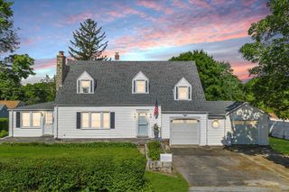 17 Wild Rose Place, Waterford, CT 06385