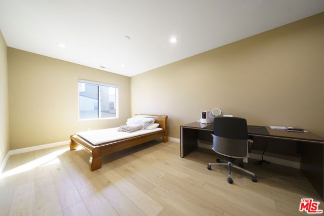 1520 W Artesia Square D, Gardena, CA 90248