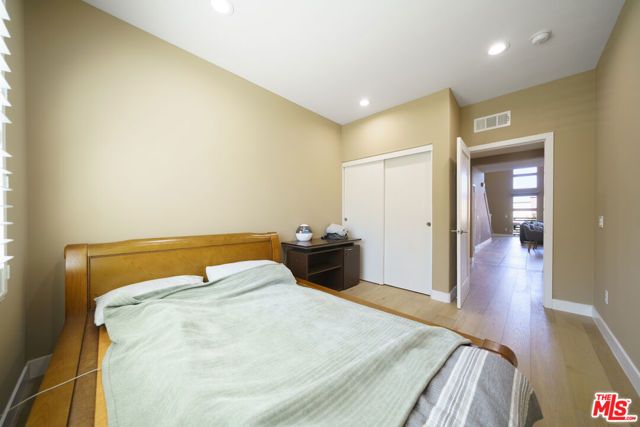 1520 W Artesia Square D, Gardena, CA 90248