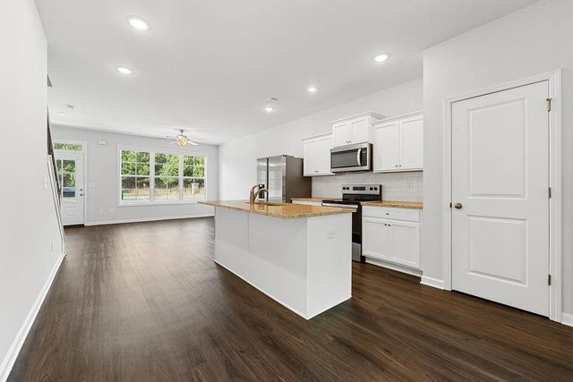 485 Collins Industrial Way, Lawrenceville, GA 30043