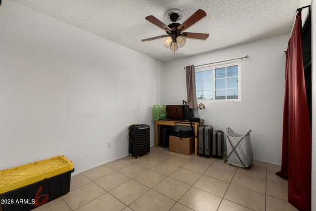 6952 W WOLF Street, Phoenix, AZ 85033