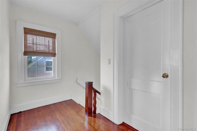 31 Hiawatha Drive, Brightwaters, NY 11718