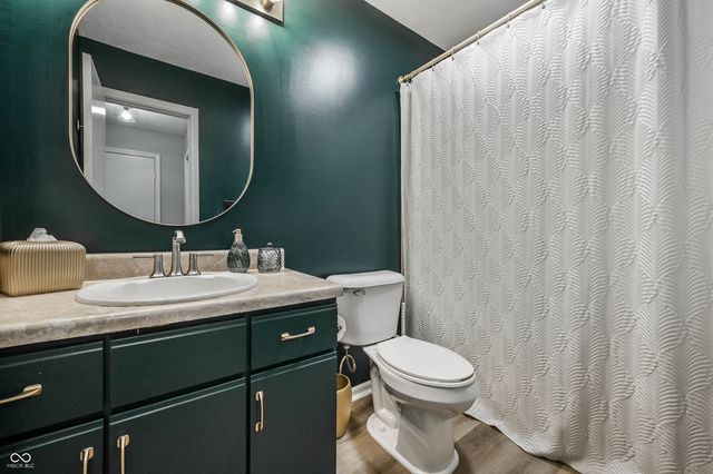 9516 Aberdare Drive, Indianapolis, IN 46250