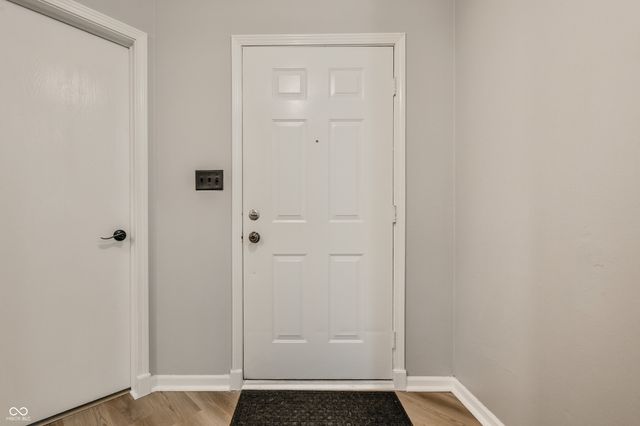 9516 Aberdare Drive, Indianapolis, IN 46250