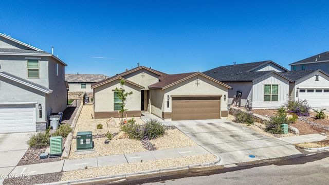 2245 Small Mountain Place, El Paso, TX 79911