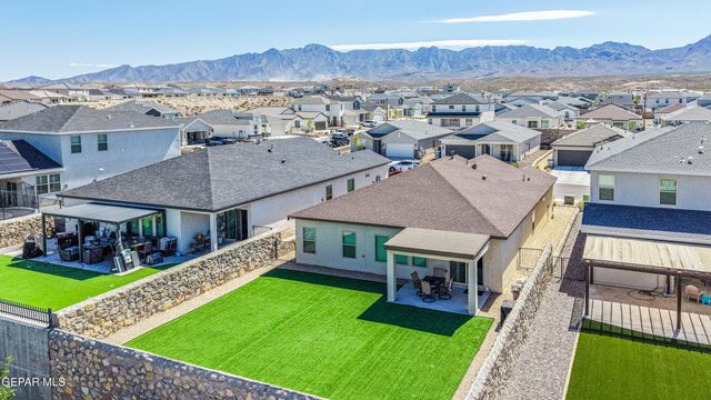 2245 Small Mountain Place, El Paso, TX 79911