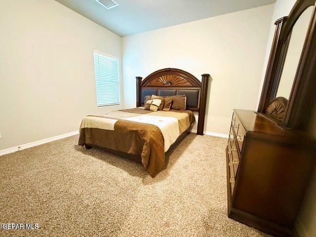 2245 Small Mountain Place, El Paso, TX 79911
