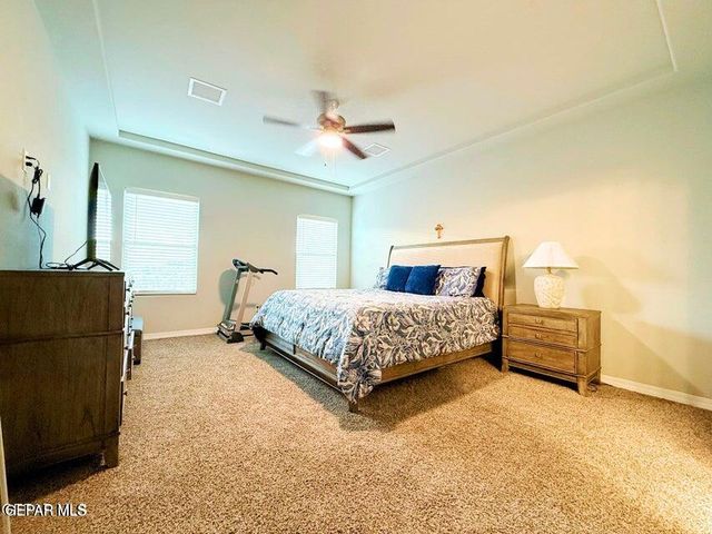 2245 Small Mountain Place, El Paso, TX 79911