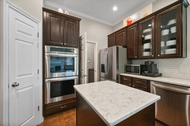 132 Arbor Glen Drive, Euless, TX 76039