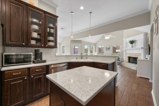 132 Arbor Glen Drive, Euless, TX 76039