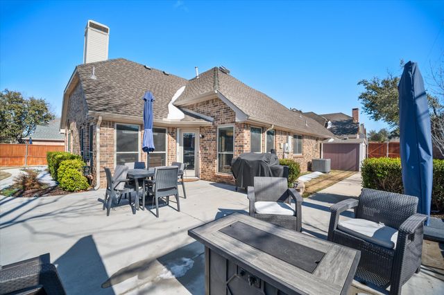 132 Arbor Glen Drive, Euless, TX 76039