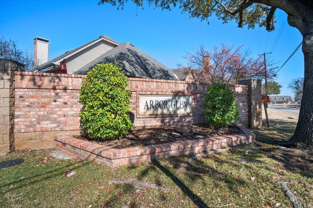 132 Arbor Glen Drive, Euless, TX 76039