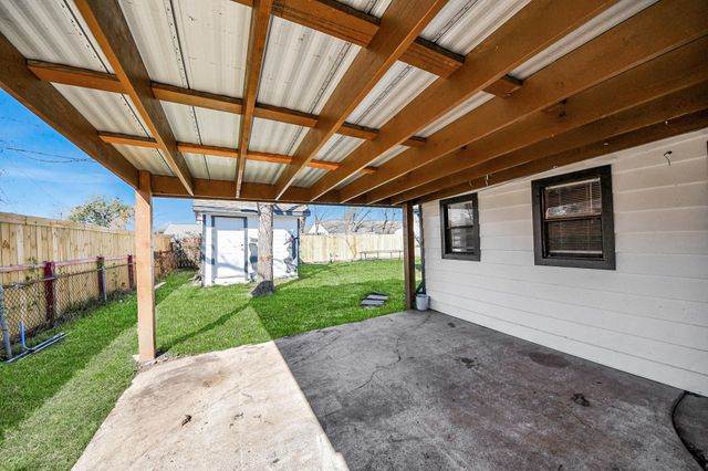 2221 Camille Street, Pasadena, TX 77506