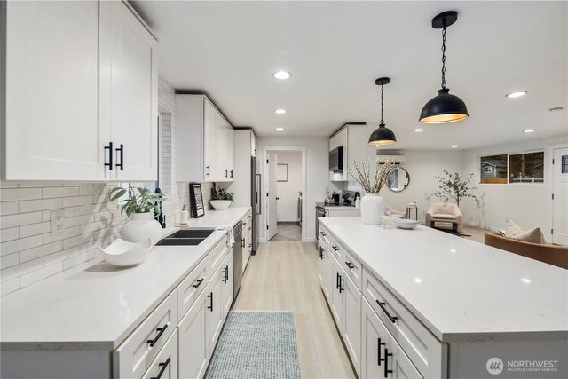 20305 108th Street E, Bonney Lake, WA 98391