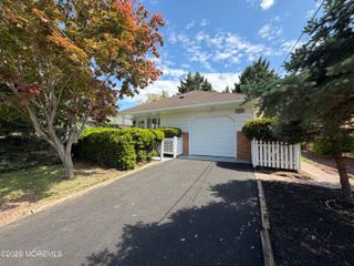 1853 Yorktowne Boulevard, Toms River, NJ 08753