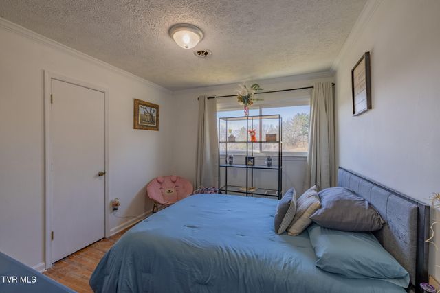 3216 Brownlow Road, Kingsport, TN 37660