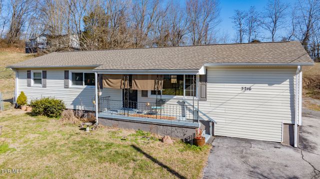 3216 Brownlow Road, Kingsport, TN 37660