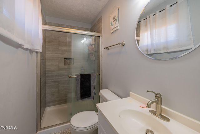 3216 Brownlow Road, Kingsport, TN 37660