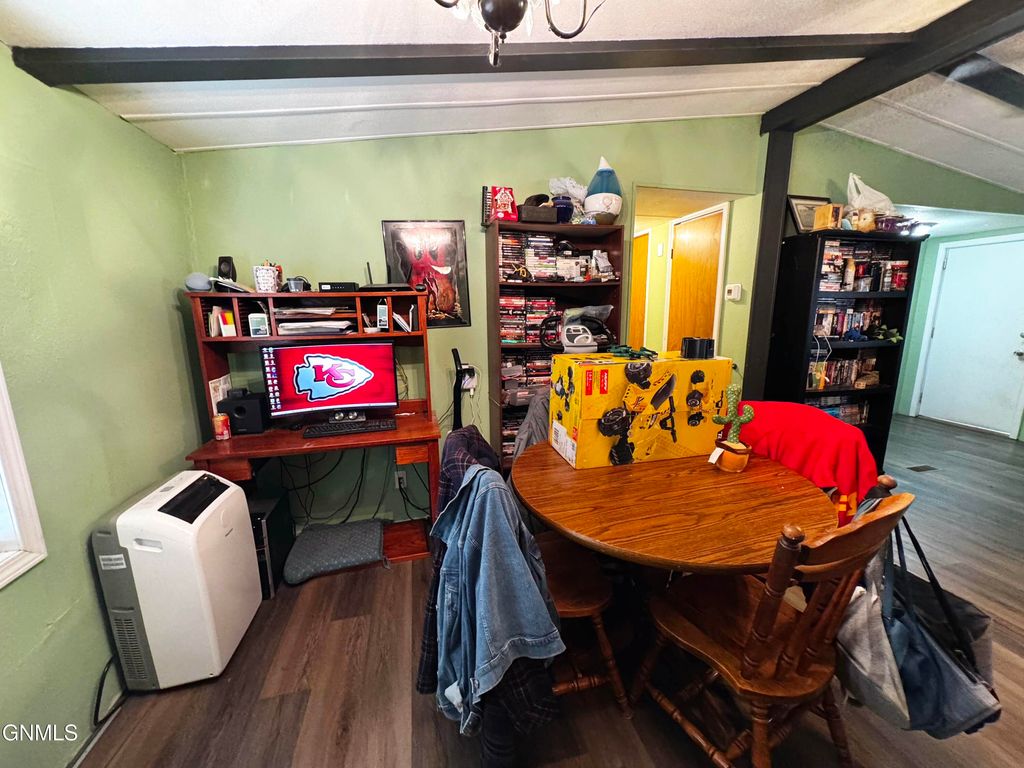 203 E Deer Street, Mandan, ND 58554 photo 11