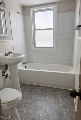 13809 Christine Avenue, Garfield Heights, OH 44105