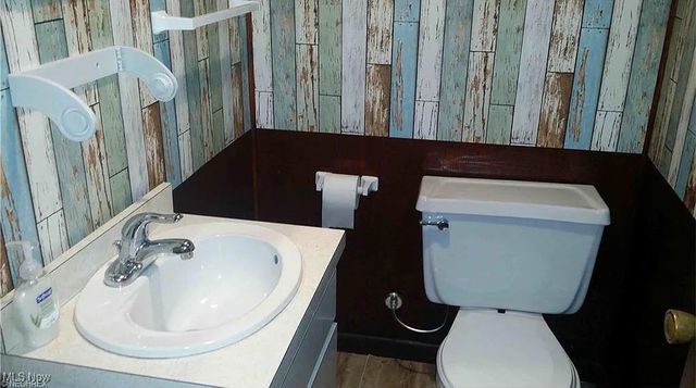 13809 Christine Avenue, Garfield Heights, OH 44105