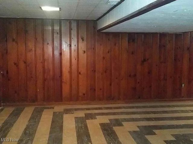 13809 Christine Avenue, Garfield Heights, OH 44105