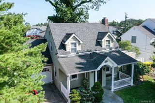 11 E Webster Street, Merrick, NY 11566