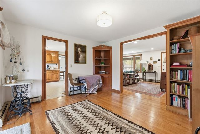 73 N Maple St, Hadley, MA 01035