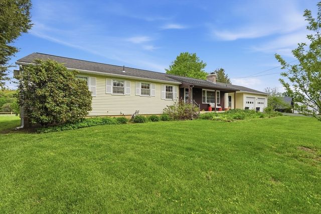 73 N Maple St, Hadley, MA 01035