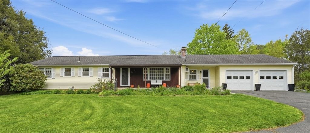 73 N Maple St, Hadley, MA 01035