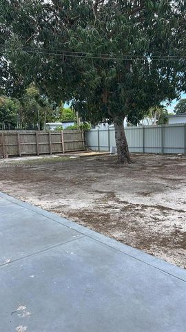 3310 NW 171st St, Miami Gardens, FL 33056