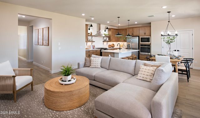 8023 W Harmont Drive, Peoria, AZ 85345