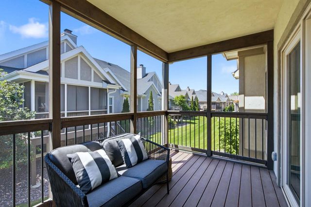 905 Castle Stone Pass, Verona, WI 53593