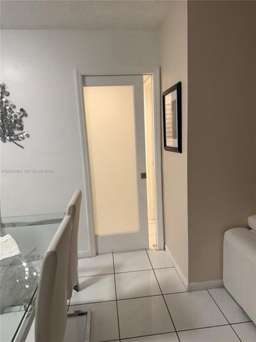 5033 NW 7th St 312, Miami, FL 33126