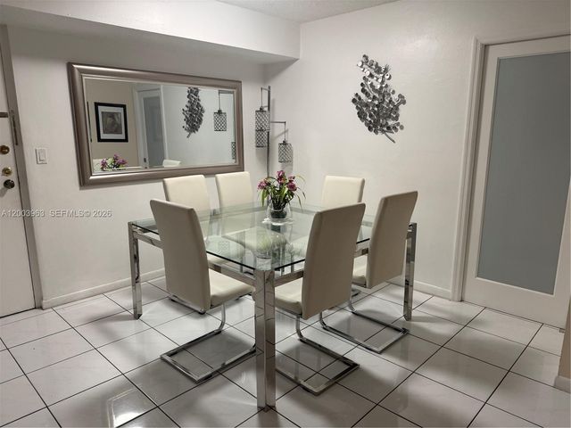 5033 NW 7th St 312, Miami, FL 33126